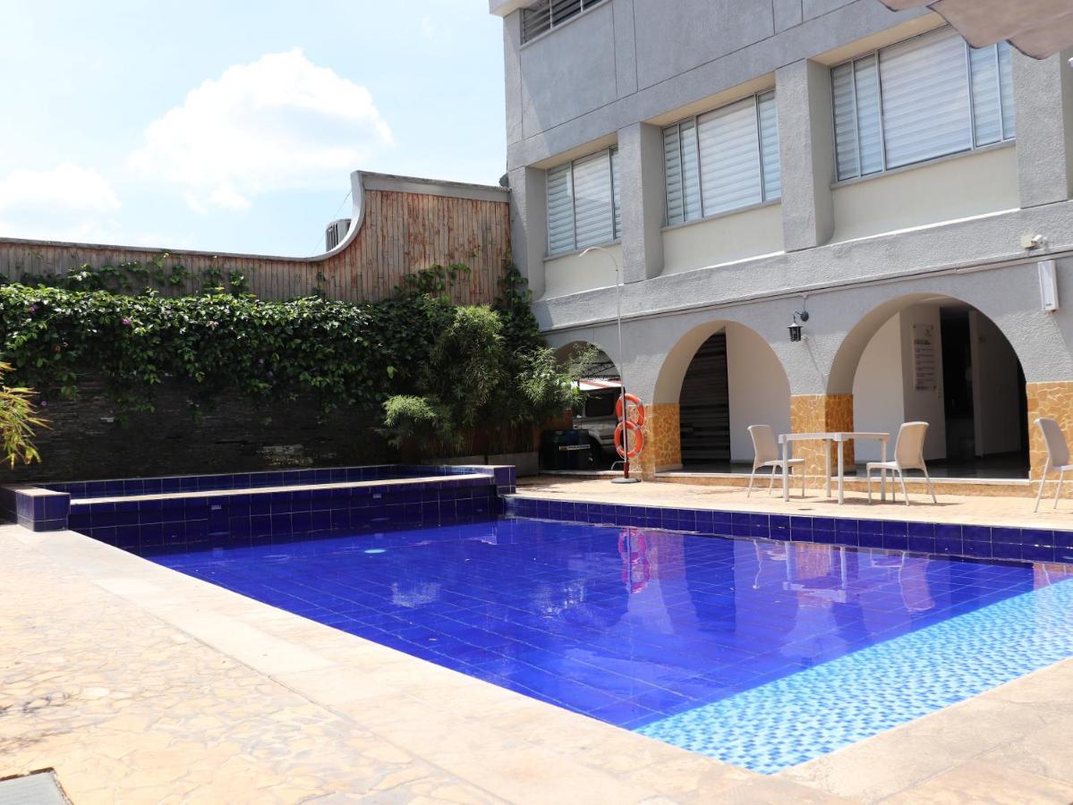 Hotel Don Gregorio Cartago Bagian luar foto